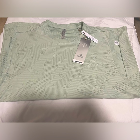 Muscle Tee - Picture 1 of 5